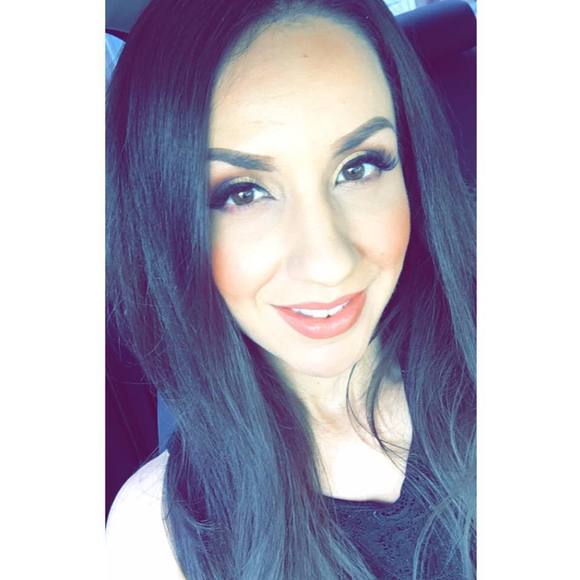 Profile Picture of Katelyn Hodges (@khodges_07) on Poshmark