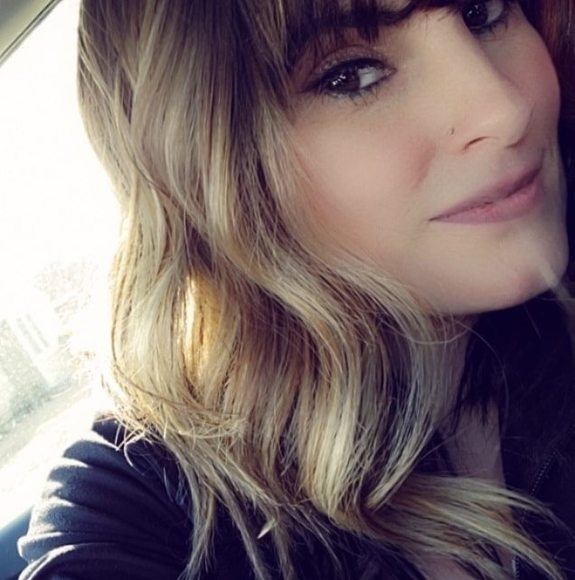 Profile Picture of Bridget Poole (@price101) on Poshmark