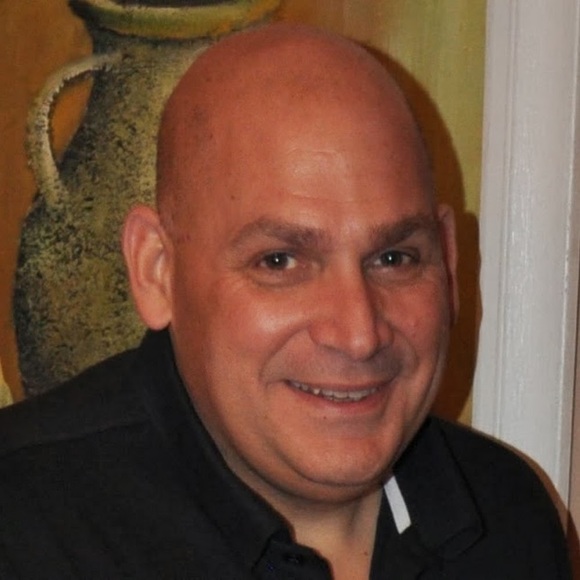 Profile Picture of Daniel Dalessandro (@dandalessandro3) on Poshmark