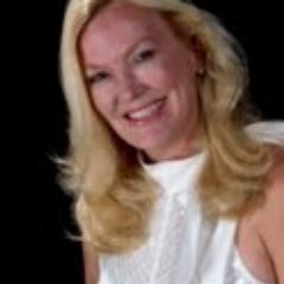 Profile Picture of Sonia Lloyd-Wallace (@soniapartyofsix) on Twitter