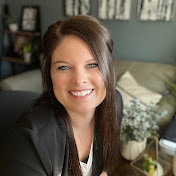Profile Picture of Andria Vetick (@andriavdesign) on Youtube