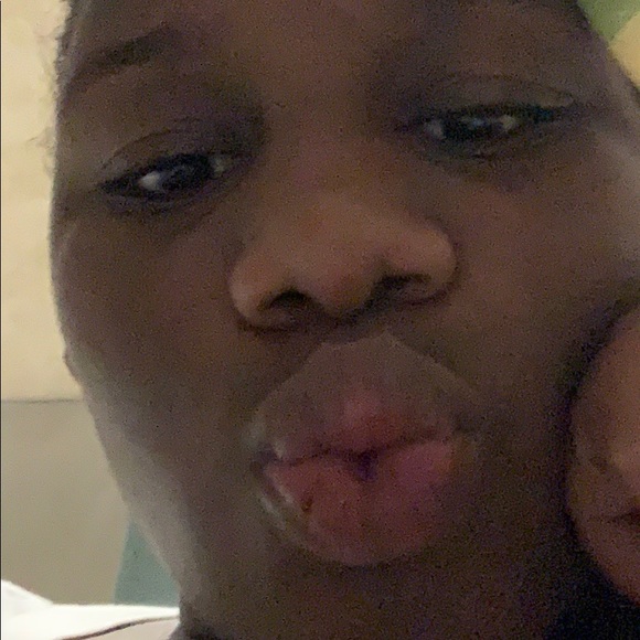 Profile Picture of Jada Cavett (@jadacavett) on Poshmark
