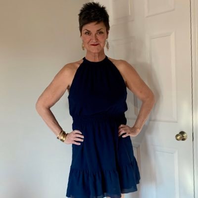Profile Picture of Allison Thake (@AL_Bradley) on Twitter
