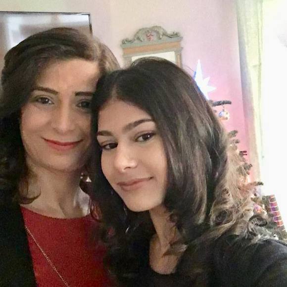 Profile Picture of Midia maurice El khoury (@rafka2000) on Poshmark