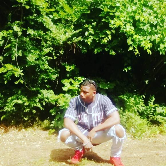 Profile Picture of Ahmad Allen (@ahmadallen800) on Poshmark