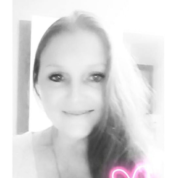 Profile Picture of Jacqueline Patterson (@cj81501b) on Poshmark