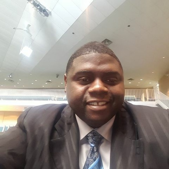 Profile Picture of Perry Corneh sr. (@pcorneh) on Poshmark