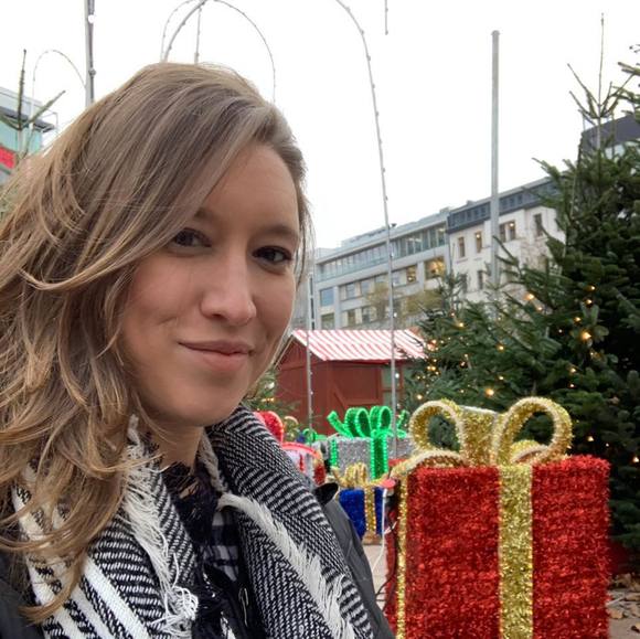 Profile Picture of Jennifer Tamulonis (@jtamulonis) on Poshmark