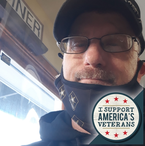 Profile Picture of James Hallet (@jameshallet) on Poshmark