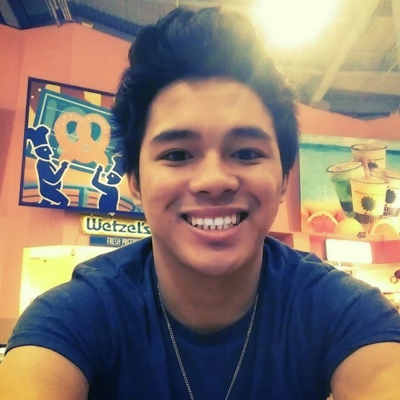 Profile Picture of Kenmark Maligat (@kmaligat) on Poshmark