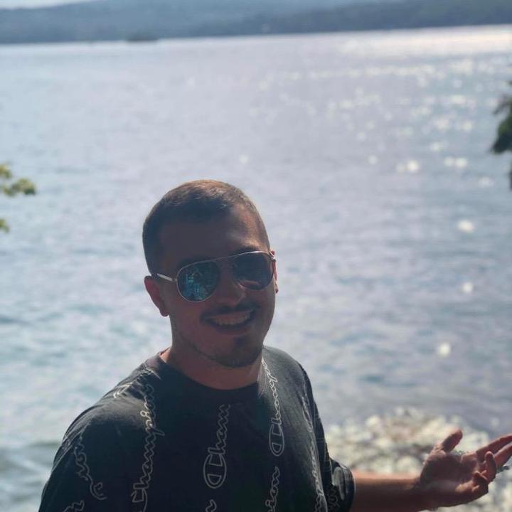 Profile Picture of user7218217616886 (@zelonis) on Tiktok