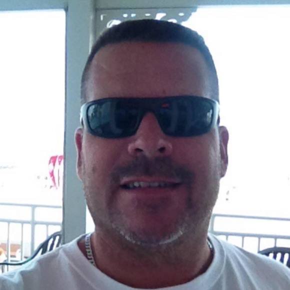 Profile Picture of Kevin Pugliese (@kevinpugliese) on Poshmark