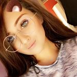Profile Picture of Molly Monksneil (@basicallymolly12) on Instagram