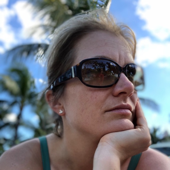 Profile Picture of Krista Winkel (@kritakido) on Poshmark