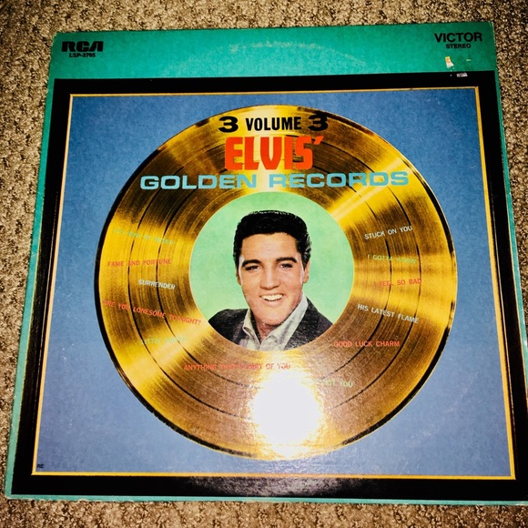 Profile Picture of Nat Peloso (@npeloso) on Poshmark