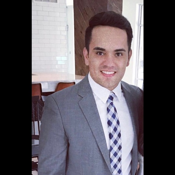 Profile Picture of Peter Lopez (@peter015) on Poshmark