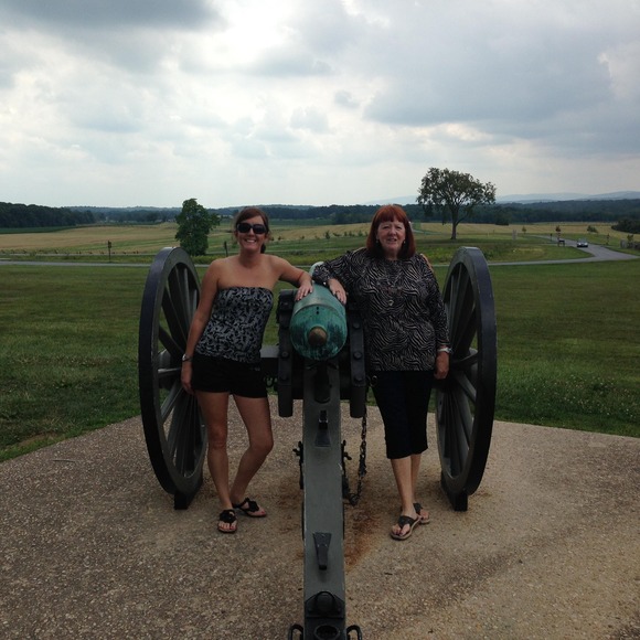 Profile Picture of Amanda Barbish (@amandals5) on Poshmark