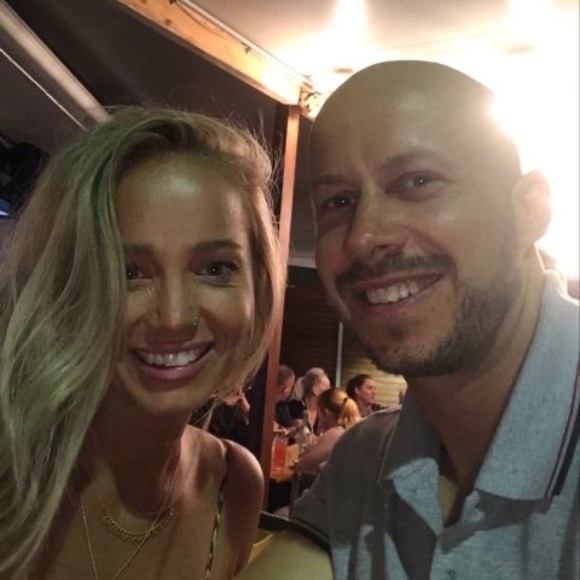 Profile Picture of Reanna Kemps (@ren_80) on Poshmark