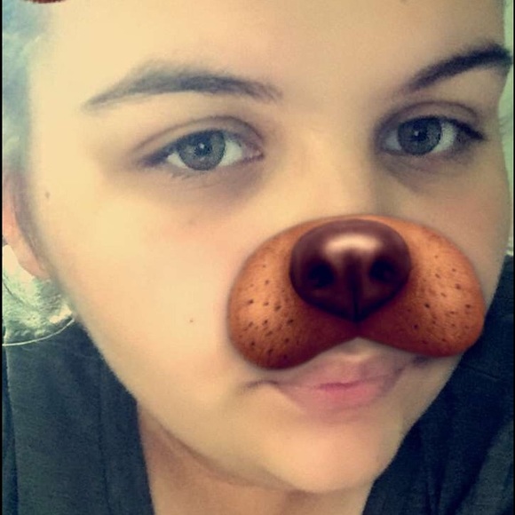 Profile Picture of Micaela Tomascik (@micaela1112) on Poshmark