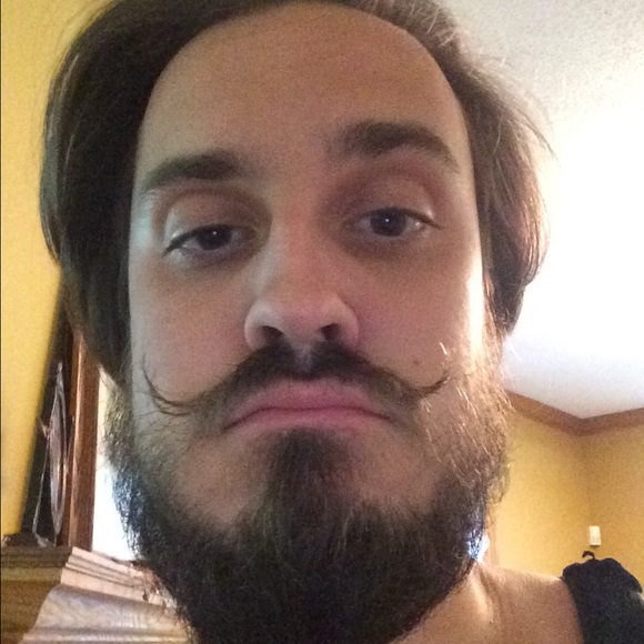 Zach Haugen - Poshmark Profile Picture of Zach Haugen (@zdhaugen) on Poshmark