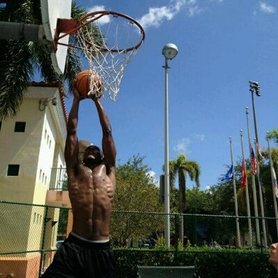 Profile Picture of joshua nealy (@NealyJoshua) on Twitter