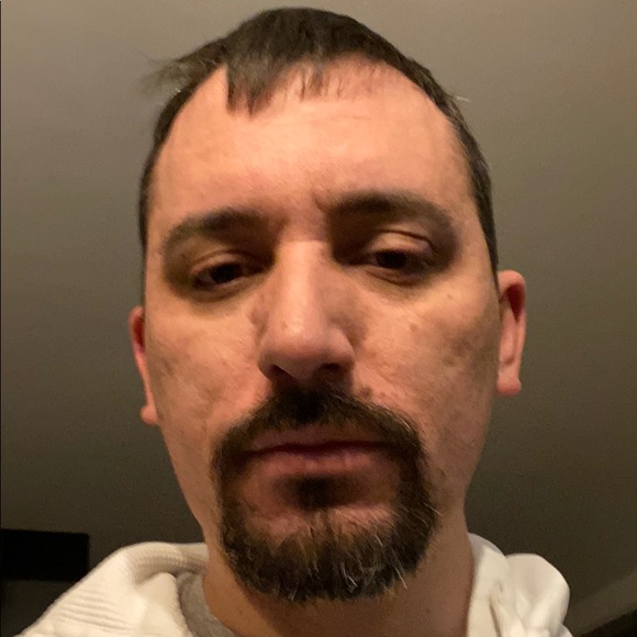 Profile Picture of Dan Walsh (@danwalshed) on Poshmark