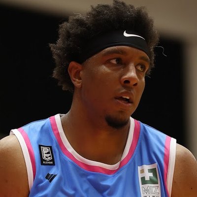 Profile Picture of Kenny Lawson Jr. (@klawsonjr) on Twitter