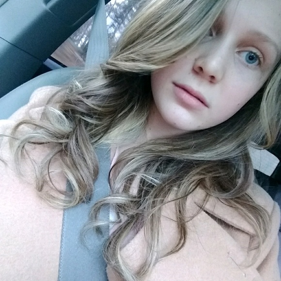 Profile Picture of Brigitte Mcpartland (@brigitteclothes) on Poshmark