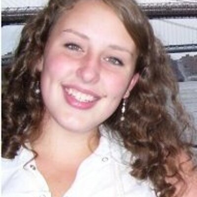 Profile Picture of Emilia Szeszko (@Emilia_Szeszko) on Twitter