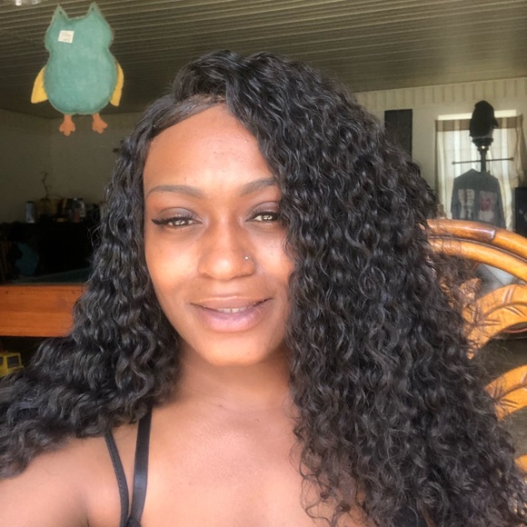 Profile Picture of Scotisha Gray (@lanaysg) on Poshmark