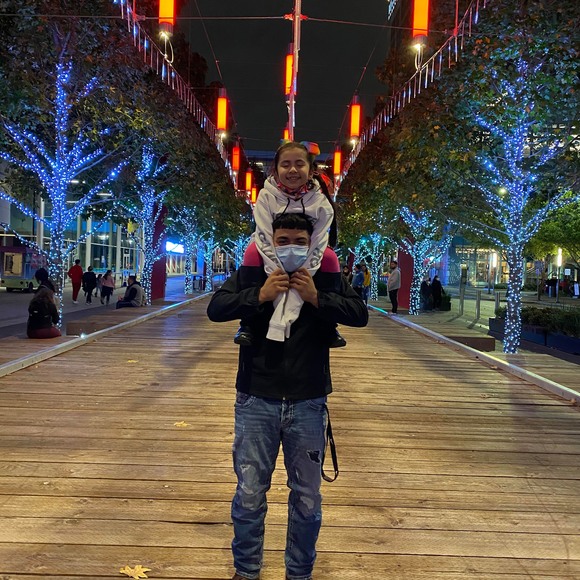 Profile Picture of Luisrene Plasencia (@luisrenep) on Poshmark