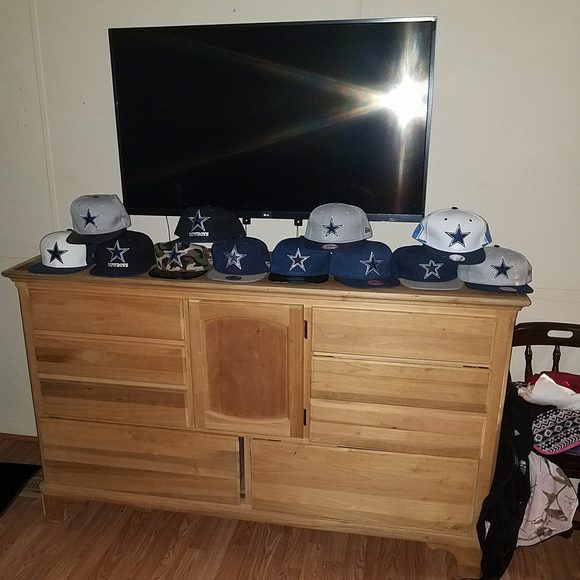 Profile Picture of Danny Burgess (@dsb2604) on Poshmark