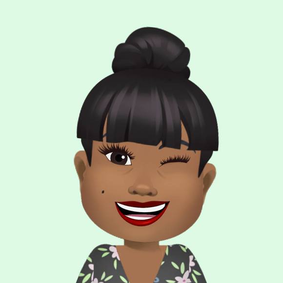 Profile Picture of Crystal Clarke (@cfulce10) on Poshmark