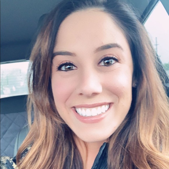 Profile Picture of Michelle Belligio (@mjphilipsborn) on Poshmark