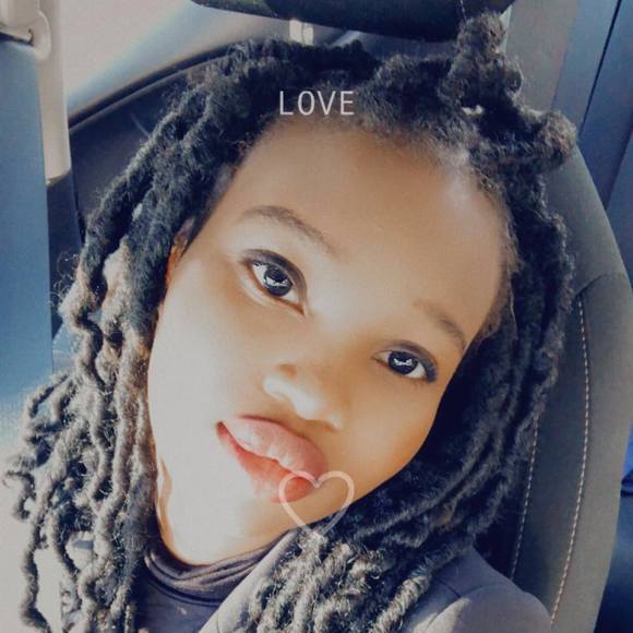 Profile Picture of Bénédiction Bénédiction (@armellengoran5) on Poshmark