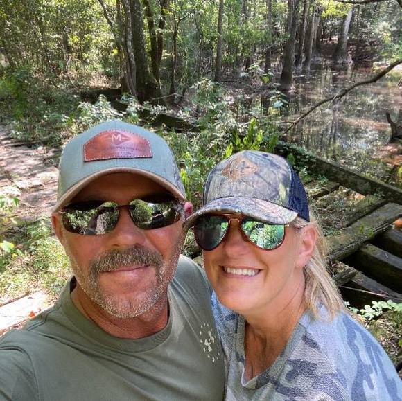 Profile Picture of Susie Cole brewster (@scolebrewster) on Poshmark