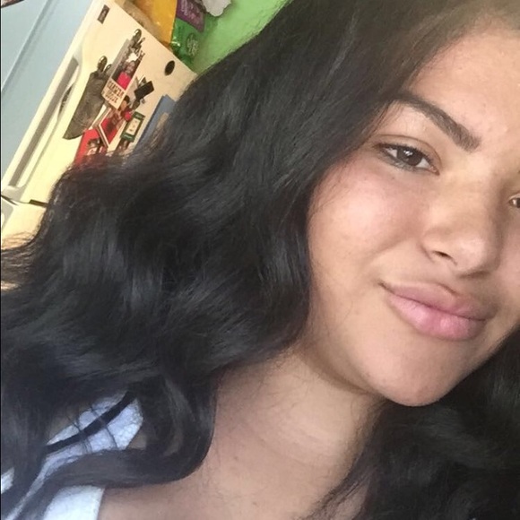 Profile Picture of Brianna Maskrey (@bria_mask00) on Poshmark