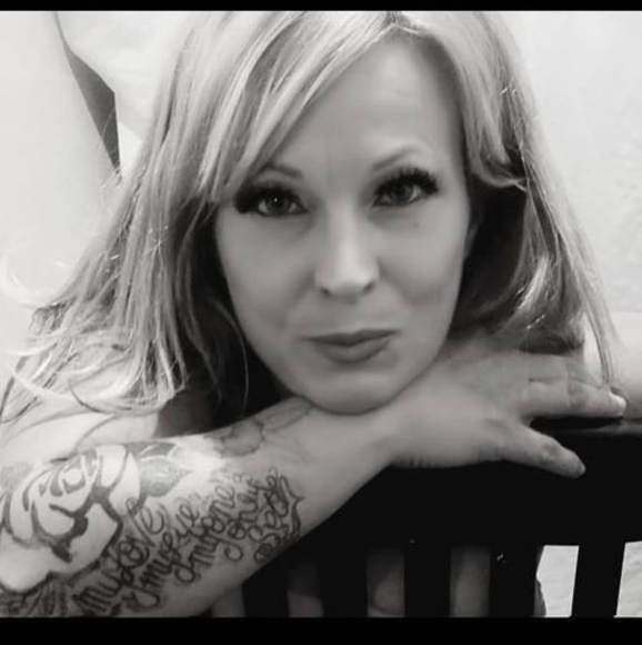 Profile Picture of Amanda kessler Kessler (@kessle80amanda) on Poshmark