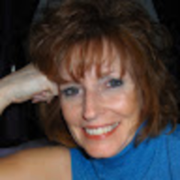 Profile Picture of Pauletta Thomas (@paulettasue) on Poshmark