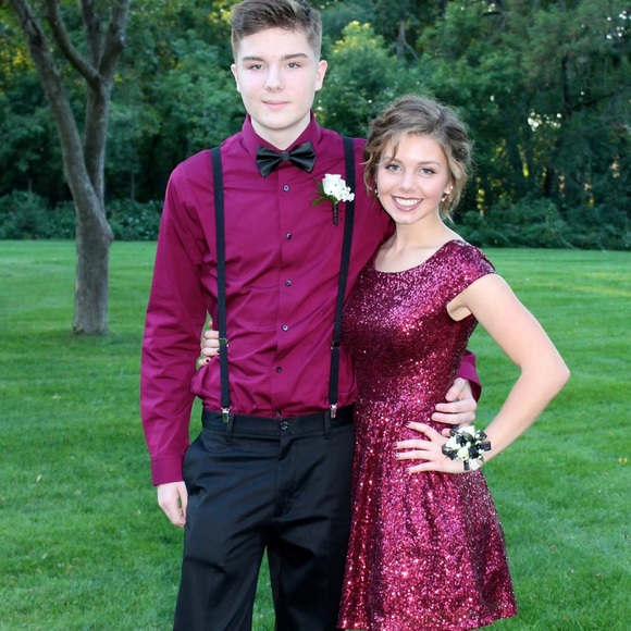 Profile Picture of Josie Brezee (@josie_brezee21) on Poshmark