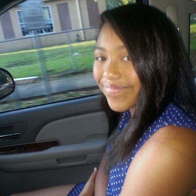 Profile Picture of Hailey Malone (@Hailey_Boo_20) on Twitter