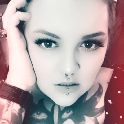 Profile Picture of Manda Heckley (@AmandaHeckley) on Twitter