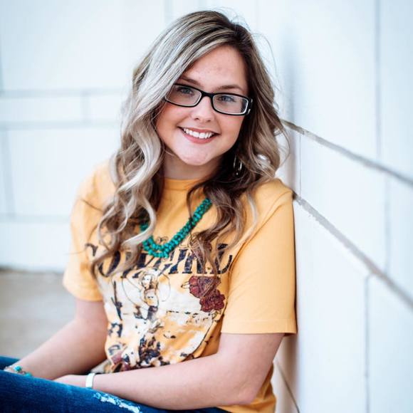 Profile Picture of Gracye Wilmurth (@gracyewilmurth) on Poshmark