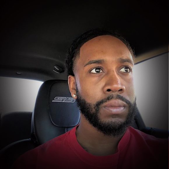 Profile Picture of Ethan Casey (@dashon86) on Poshmark