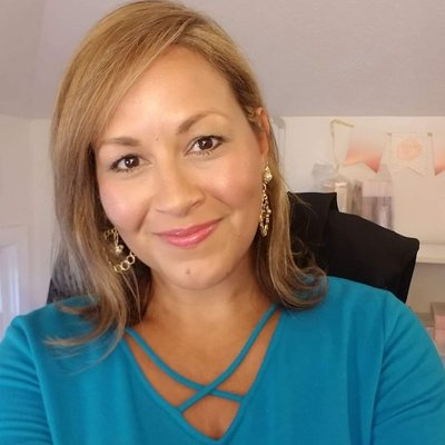 Profile Picture of Sherina Gonzalez (@sher_in_a) on Twitter