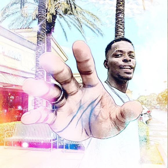Profile Picture of Tijon Taylor (@tijon2525) on Poshmark
