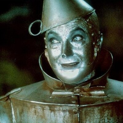 Profile Picture of Mike (@EyeKutMetal) on Twitter