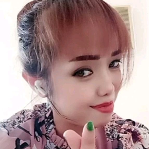 Profile Picture of 💞Hilda hanuf💞 (@silvymelany7293) on Tiktok