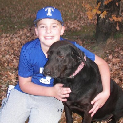 Profile Picture of Mike Honeycutt (@Bojar69) on Twitter