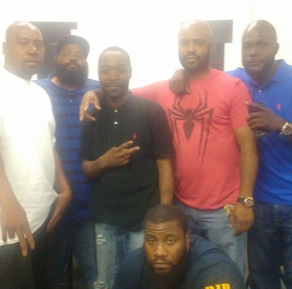 Profile Picture of Ronald Hayes (@ronaldhayes476) on Poshmark